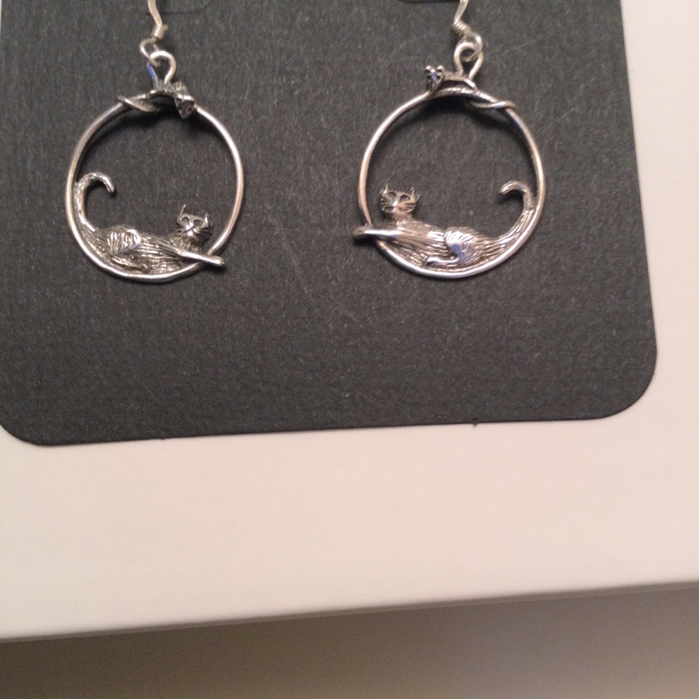 STERLING SILVER WIRE HOOPS (.925): LOUNGING CAT/PEERING MOUSE